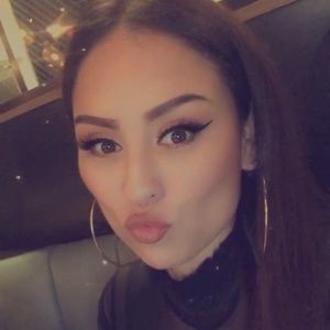 Meet your Posher, Daniela